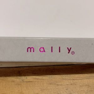 MALLY ROYAL PLUM EYE